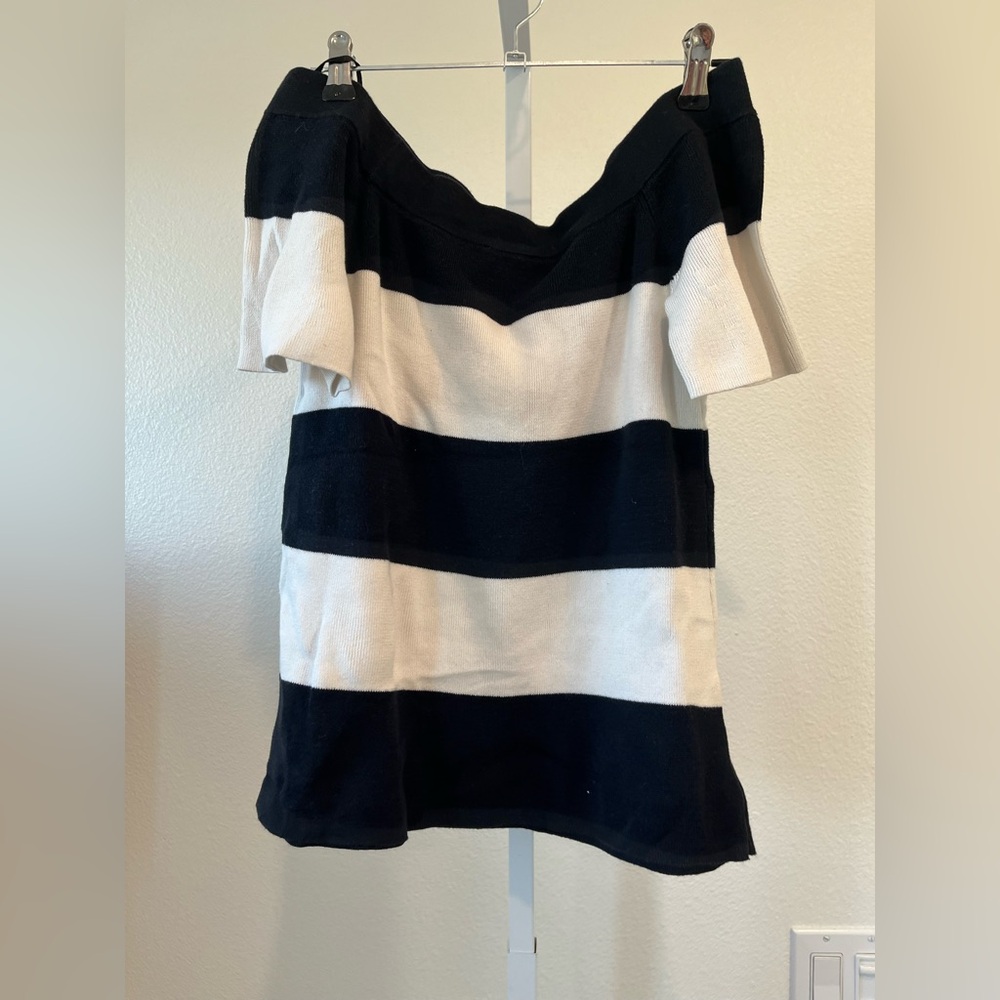 LOFT Bold Black and White Striped Tee